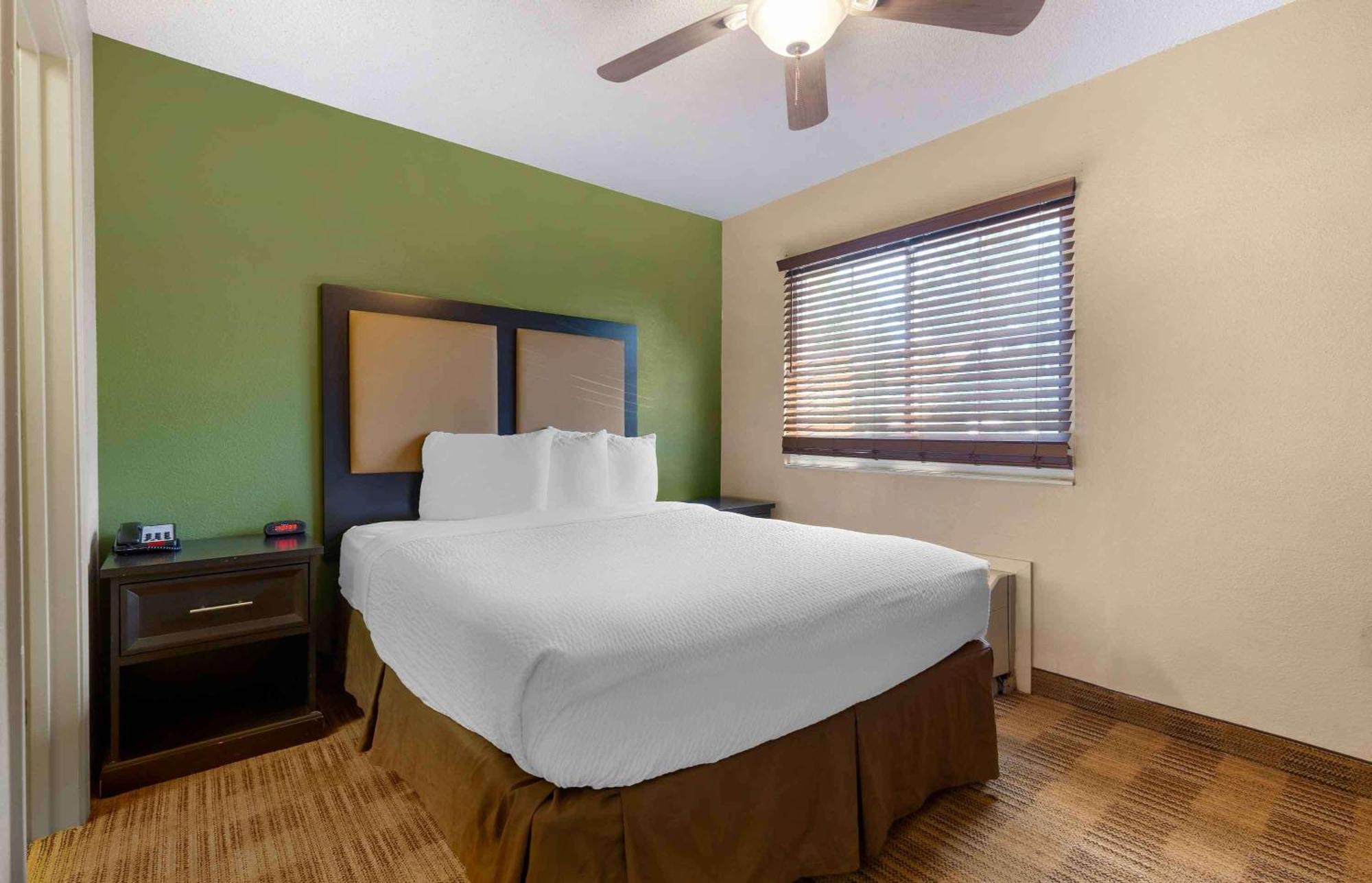 Extended Stay America Suites - Dallas - Plano Parkway Exterior photo